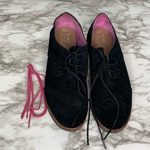 Women’s toms dress shoes